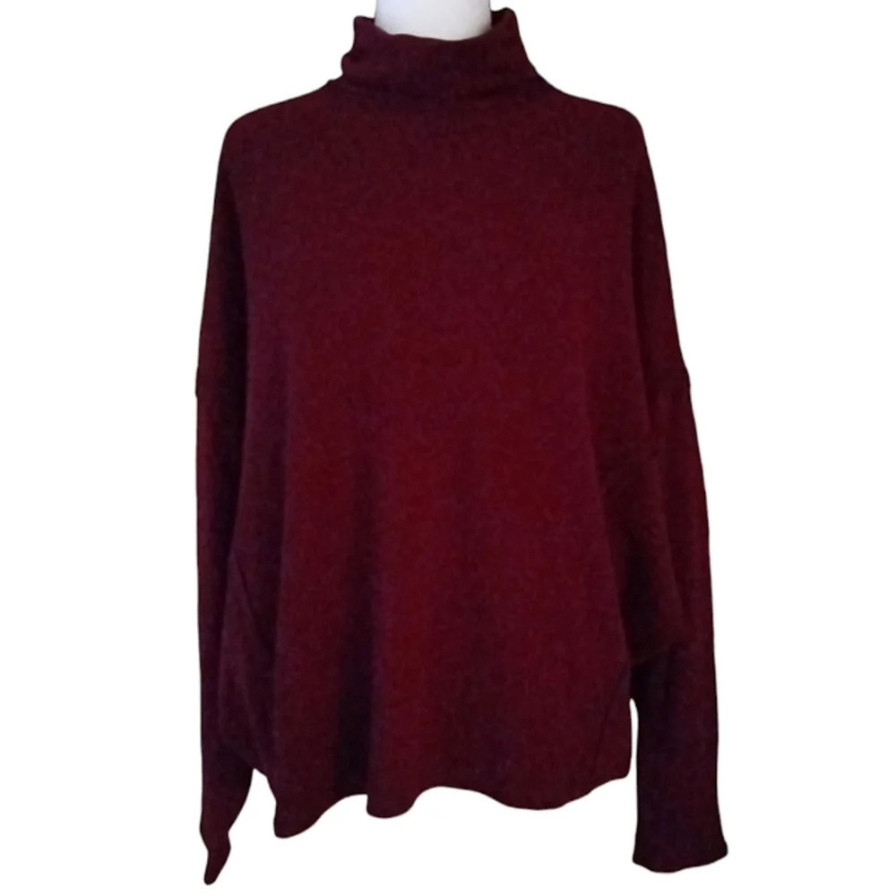 Umgee Women's Boxy Burgundy Turtle Neck Drop Shoulder Sweater Size Medium